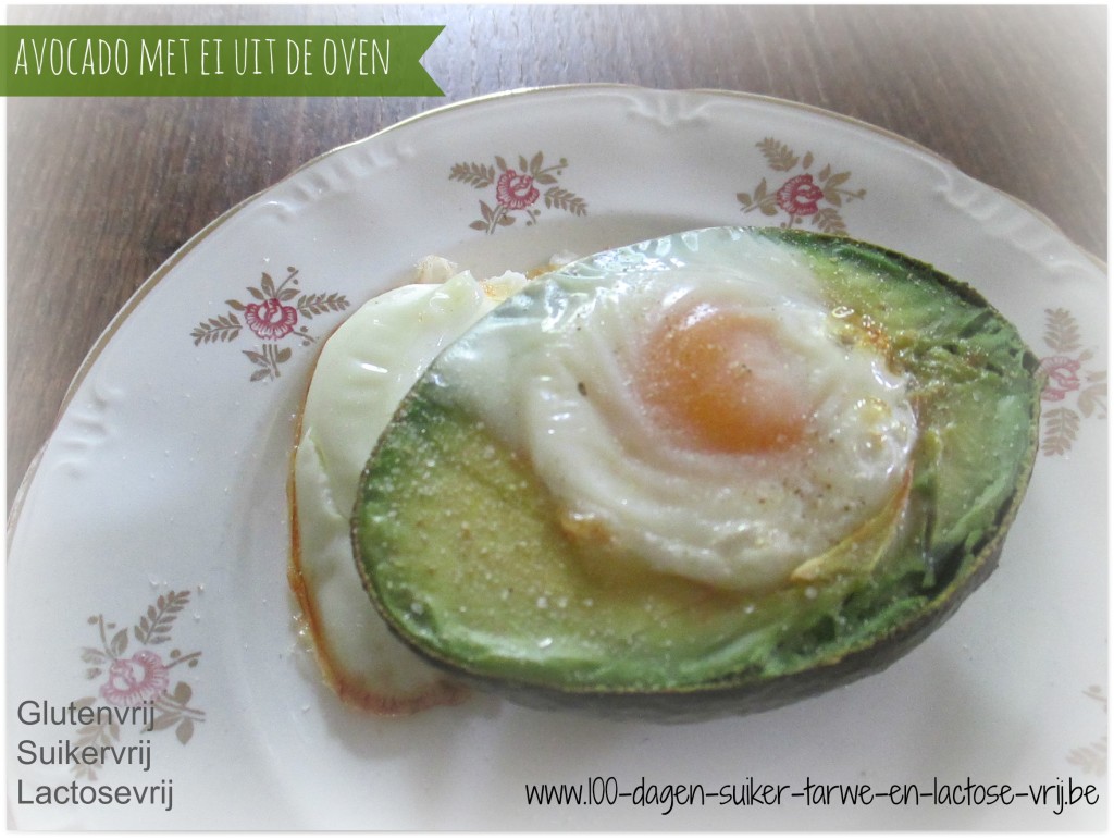 Avocado met ei uit de oven